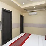 Hotel Rahil Palace